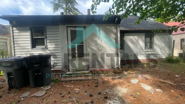 Building Photo - 1421 Sunset Ave