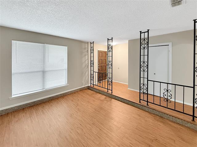 Building Photo - 309 Quail Creek Dr