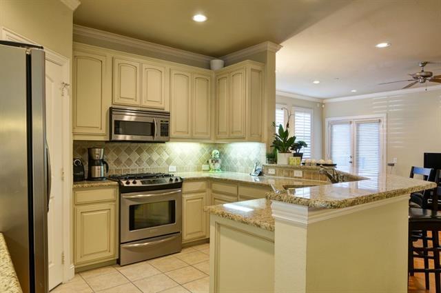 Building Photo - 3117 Rosedale Ave