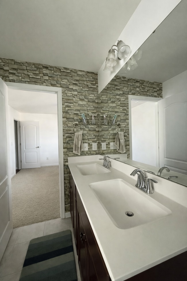 Building Photo - 1761 Clayfire Dr.