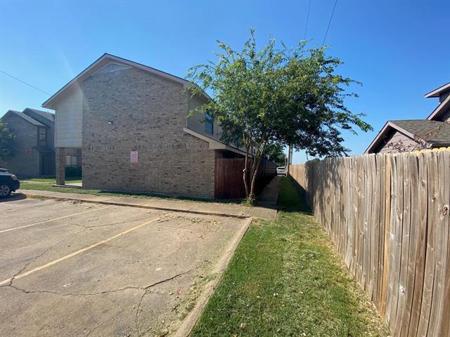 Building Photo - 8001 Rothington Rd