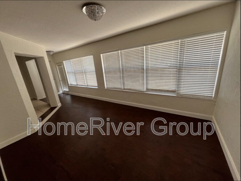Primary Photo - 525 Dowling Cir