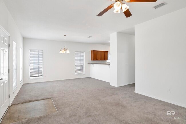 Building Photo - 33171 Stables Dr