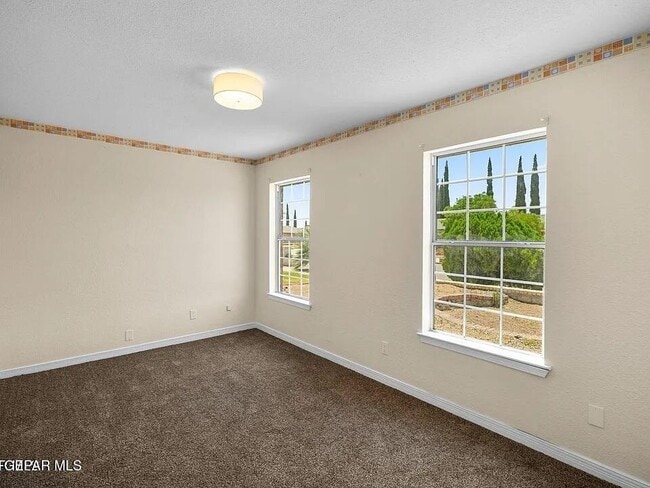 Building Photo - 11301 Tom Ulozas Dr