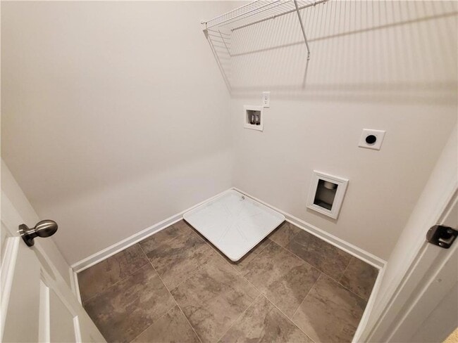 Building Photo - 143 Sawgrass Dr