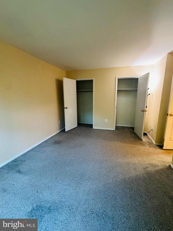Building Photo - 8000 Chanute Pl