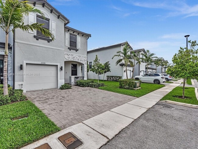 Primary Photo - 20381 NW 4th Ave