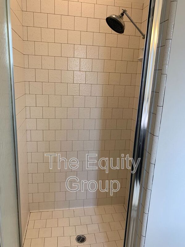 Building Photo - 4845 W Cypress Ave