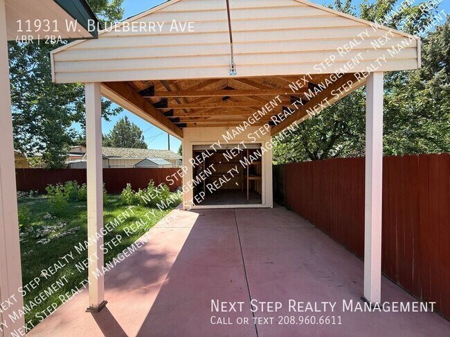 Building Photo - 11931 W Blueberry Ave