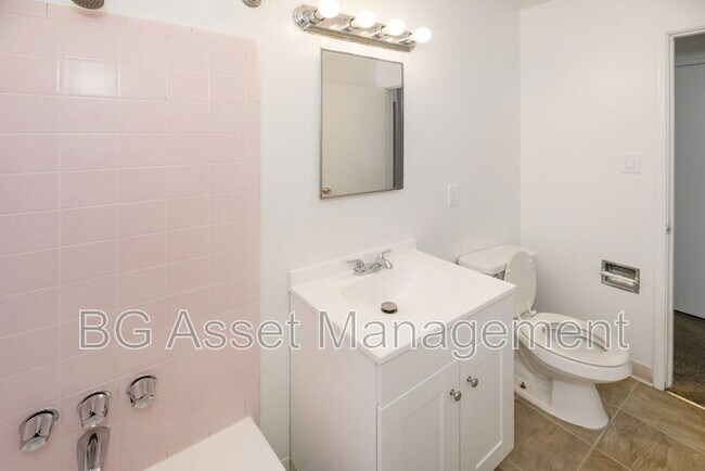 Building Photo - 1746 Kidder Ave