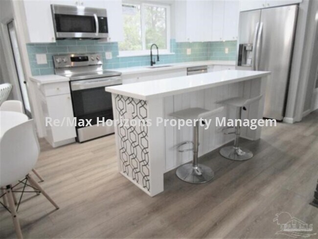 Building Photo - Great remodeled home!