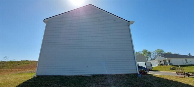 Building Photo - 133 Oxford Ln