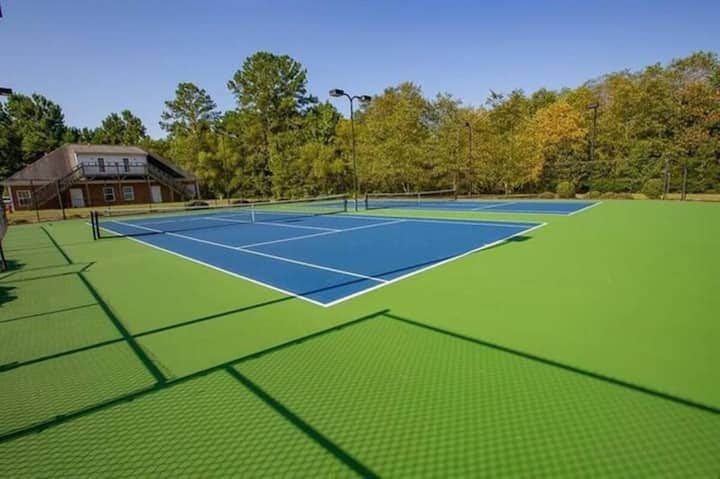 Building Photo - 281 Turtle Creek Dr