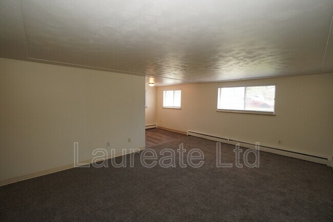 Building Photo - 5985 S Yukon St