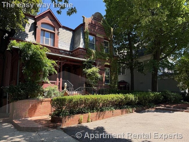 Primary Photo - 175 Summer St
