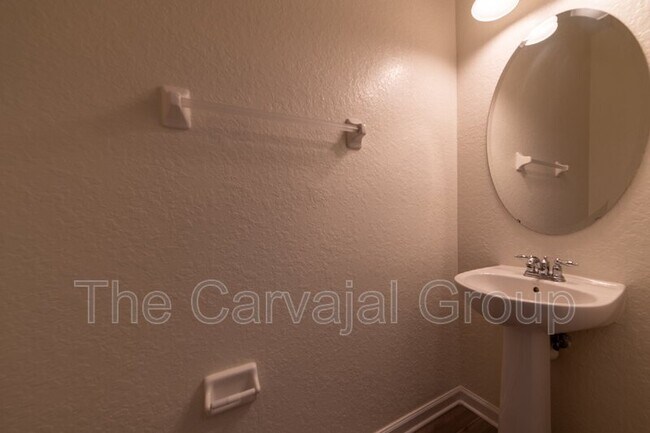 Building Photo - 1286 Shallcross Ave