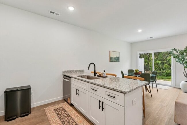 Building Photo - Brand-New Luxury Townhomes in Newton w/ Privacy Fence!