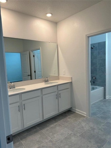 Building Photo - 2525 Relaxing Ln