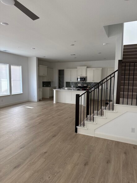 Building Photo - 15792 Millwood Trl