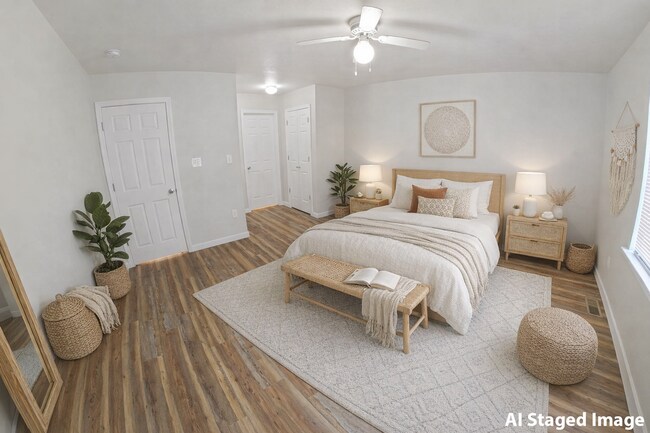 Building Photo - Backyard Deck + Attached Garage + Pet Friendly + Washer and Dryer Included! Available January Now!