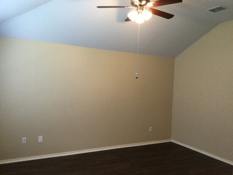 Building Photo - 5589 Hunters Bend Ln