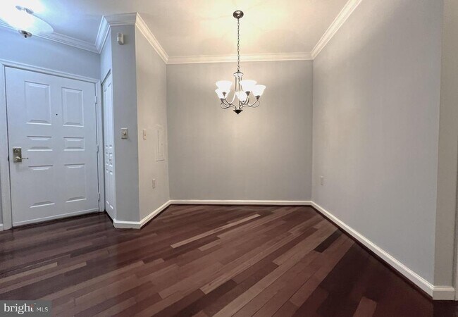 Building Photo - 12919 Alton Square