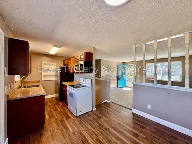 Building Photo - 2757 E 117th Way