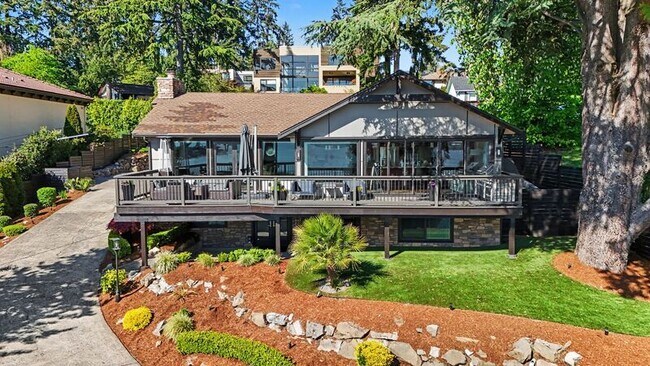Building Photo - 9544 Lake Washington Blvd NE