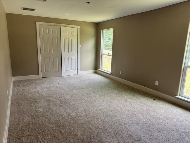 Building Photo - 467 Whisperwood Dr