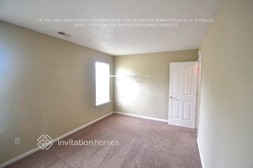 Building Photo - 1013 Salmon River Dr