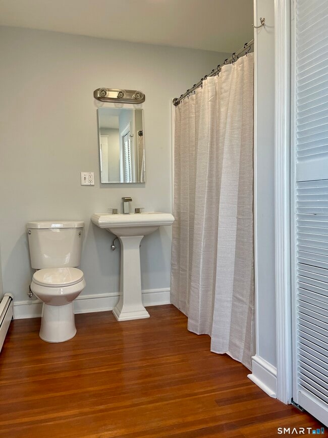 Building Photo - 247 East Ave