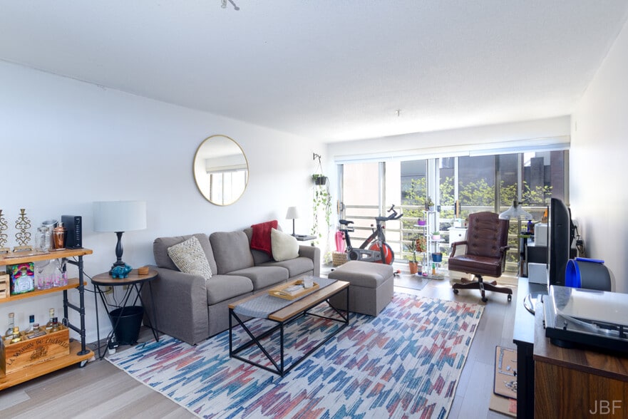 Living Room - 20 Webster St