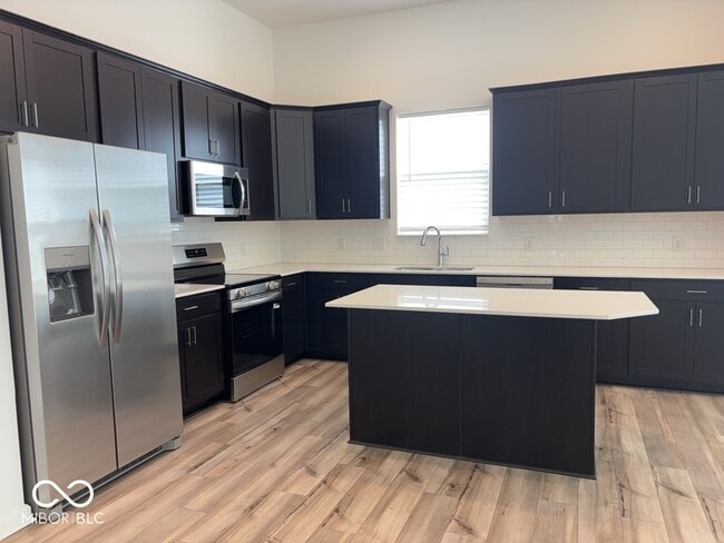 Building Photo - 821 Oyster Bay Dr