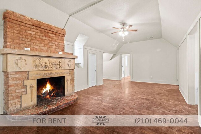 Building Photo - 1618 W Kings Hwy