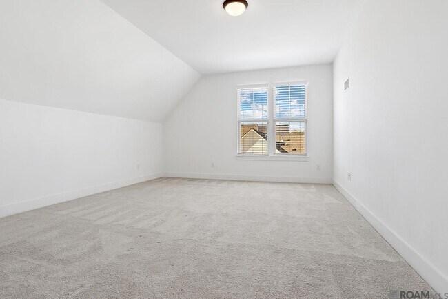 Building Photo - 802 Marlstone Dr