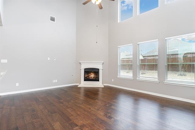 Building Photo - 928 Albany Dr