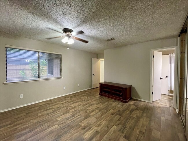 Building Photo - 13703 Carsa Ln