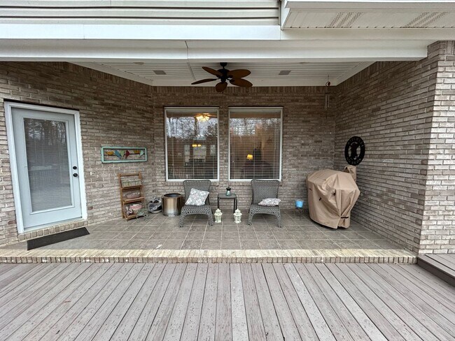Building Photo - Executive Rental in West Rome $2,595
