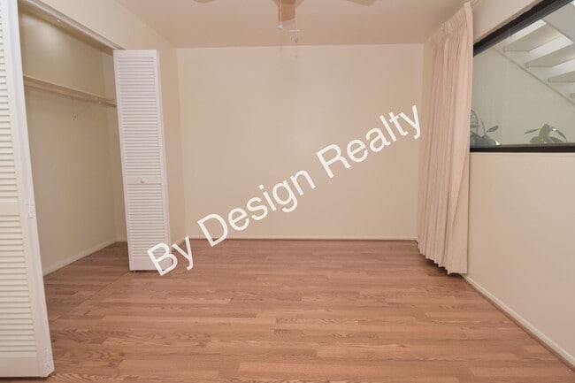 Building Photo - 55+ Townhome for Rent - Spacious 3BR/2BA w...
