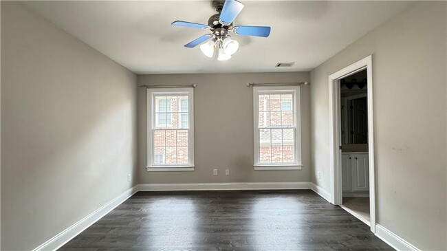 Building Photo - 140 Wind Flower Ct