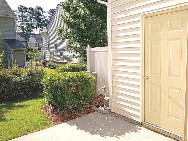 Building Photo - 509 Whitworth Ln