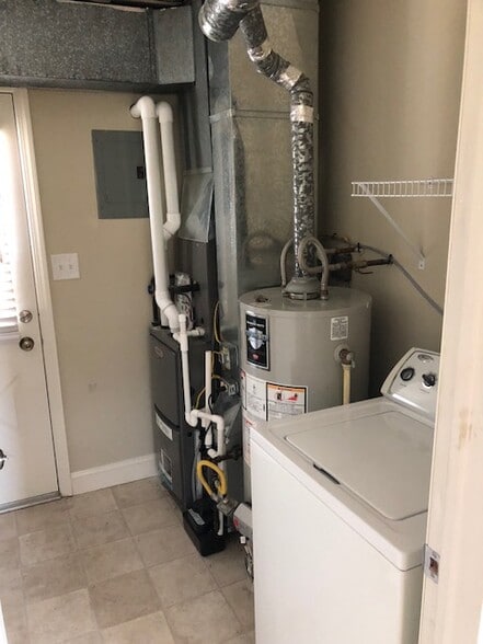 Building Photo - 441 West Virginia Ave.