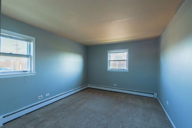 Building Photo - 4410 W 111th St