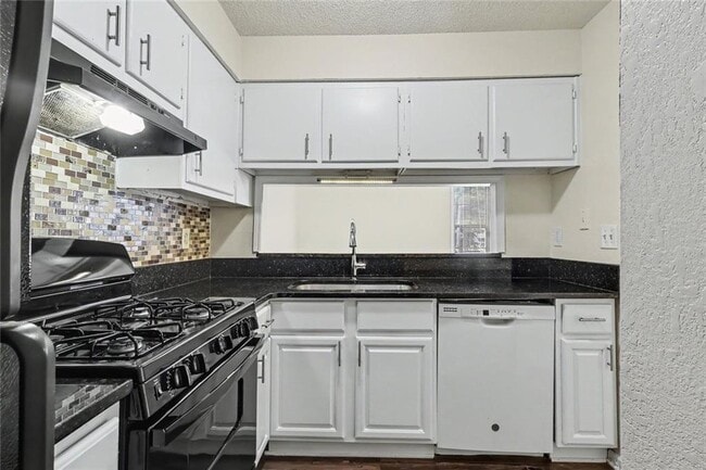 Building Photo - 2623 Dorian Dr SW