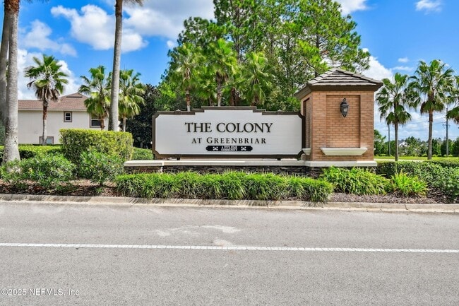 Building Photo - 263 Stonewell Dr