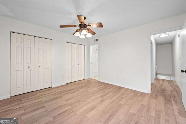 Building Photo - 579 Northridge Rd