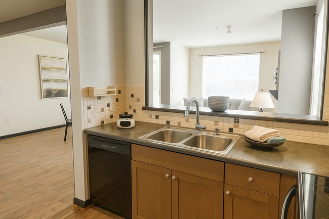 Building Photo - 23420 SE Black Nugget Rd