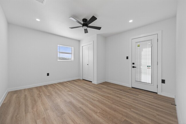 Building Photo - 6621 Jason St