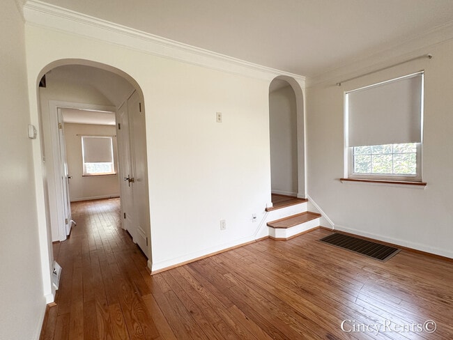 Building Photo - 3901 E Galbraith Rd