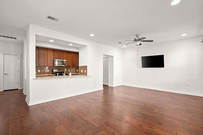 Building Photo - 8904 Parker Ranch Cir